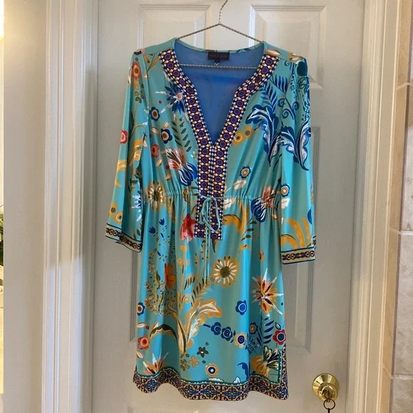 green emerald velvet dress Paulina Embroidered Dress Light Blue / L main image 0